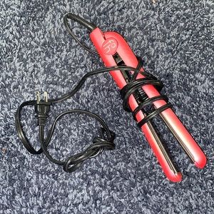 Fahrenheit hair straightener